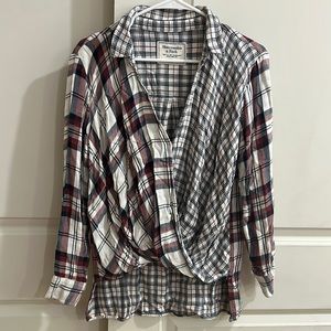 A&F Plaid blouse / Size M